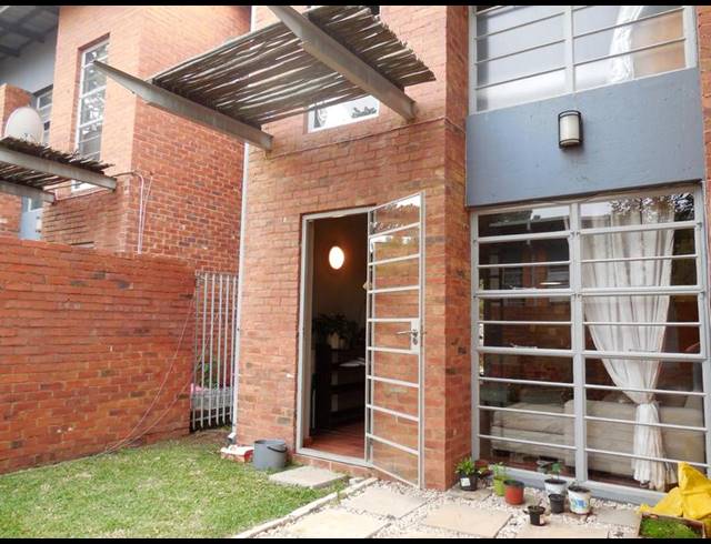 2 BEDROOM PROPERTY TO RENT IN DIE WILGERS